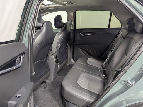 New 2026 Kia Niro EX image 27