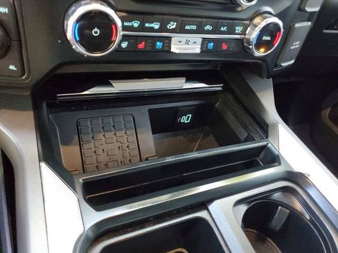 Used 2023 Ford F250 Lariat w/ Lariat Ultimate Package AWD/4WD image 24