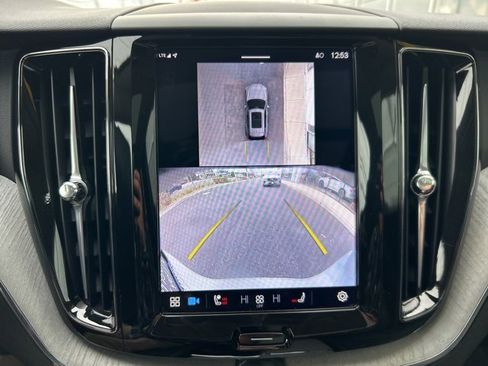 Certified 2025 Volvo XC60 B5 Plus image 23