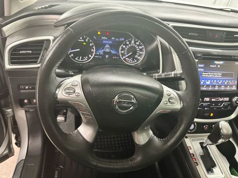 Used 2017 Nissan Murano Platinum image 23