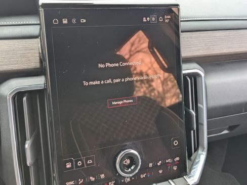 Used 2024 GMC Acadia Denali w/ Super Cruise Package image 31