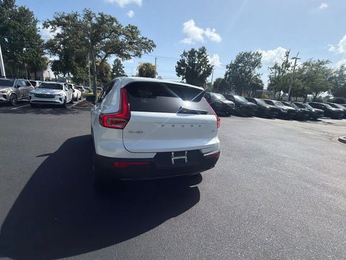 Certified 2023 Volvo XC40 B4 Plus w/ Protection Package Premier FWD image 13