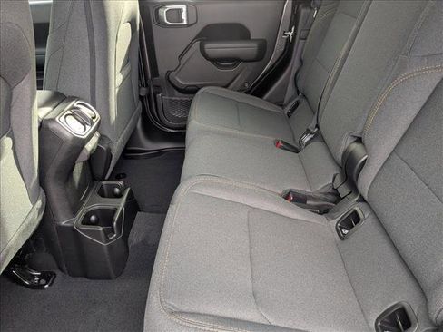 New 2026 Jeep Gladiator Sport image 15