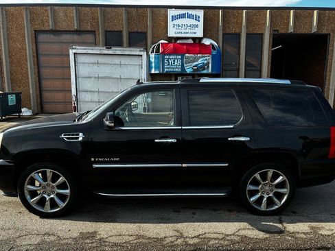 Used 2009 Cadillac Escalade AWD image 35