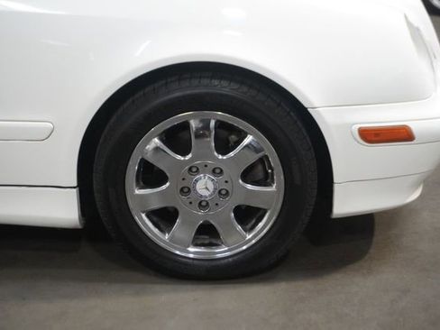 Used 2002 Mercedes-Benz CLK 320 Cabriolet w/ K4 Opt Pkg image 12