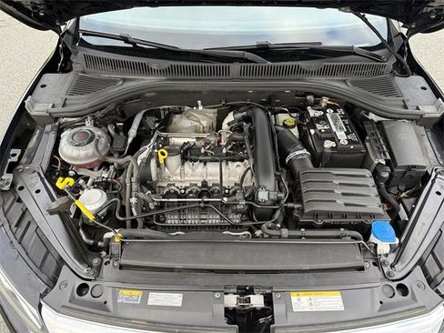 Used 2021 Volkswagen Jetta SE image 31