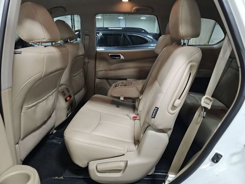 Used 2019 Nissan Pathfinder SL image 15