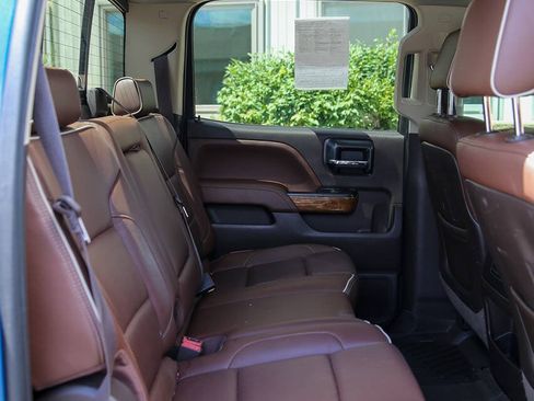 Used 2015 Chevrolet Silverado 1500 High Country w/ High Country Premium Package AWD/4WD image 23