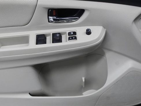 Used 2014 Subaru Crosstrek 2.0i Limited AWD/4WD image 14