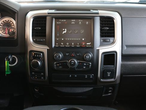 Used 2018 RAM 1500 Big Horn AWD/4WD image 42