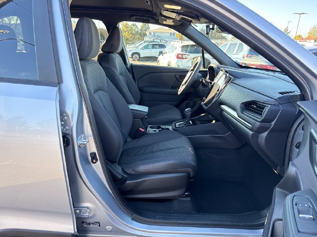 Used 2025 Subaru Forester Premium AWD/4WD image 9