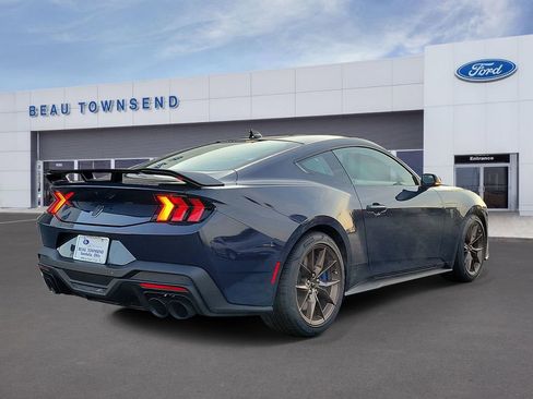 New 2025 Ford Mustang Dark Horse image 4