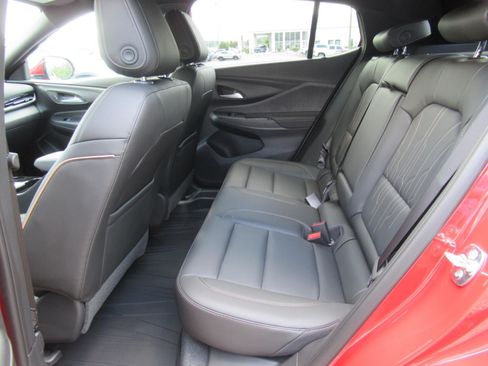 Used 2026 Buick Envista Avenir FWD image 33