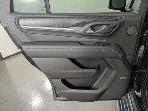 Used 2021 GMC Yukon Denali w/ Denali Ultimate Package AWD/4WD image 21