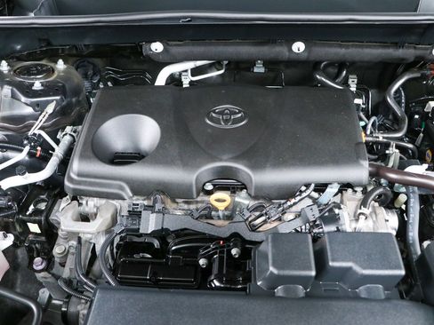 Used 2024 Toyota RAV4 LE FWD image 29