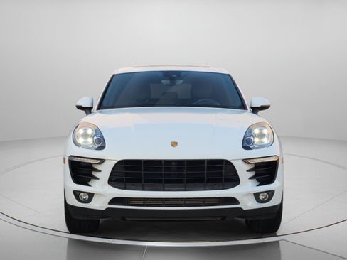 Used 2018 Porsche Macan AWD/4WD image 6
