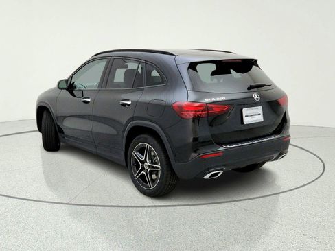 New 2026 Mercedes-Benz GLA 250 image 12