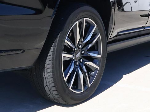 Used 2022 Cadillac Escalade Sport Platinum image 12