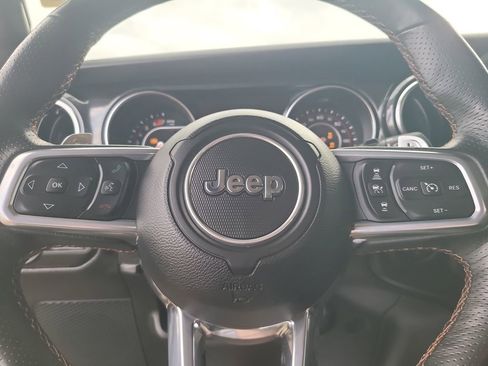 Used 2022 Jeep Wrangler Unlimited Rubicon w/ Xtreme Recon 35" Tire Package image 12