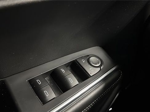 Used 2025 GMC Acadia Elevation image 20