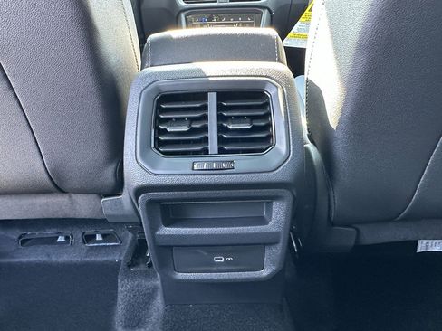 New 2025 Volkswagen Taos SEL image 8