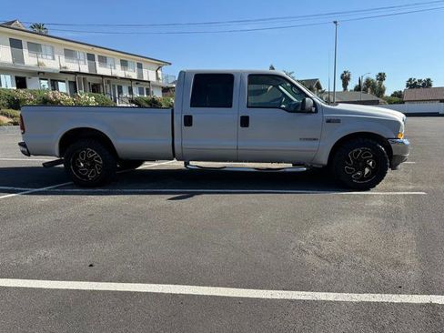 Used 2002 Ford F350 XLT image 6