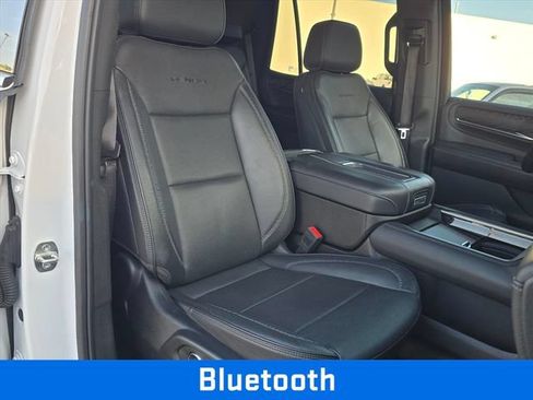 Used 2023 GMC Yukon Denali AWD/4WD image 15