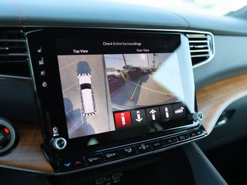 Used 2023 Jeep Grand Wagoneer Series II image 28