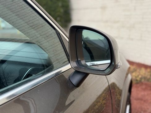 Used 2016 Volvo XC90 T6 Inscription w/ Vision Package image 37