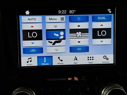 Used 2019 Ford F150 Platinum w/ Equipment Group 701A Luxury AWD/4WD image 16