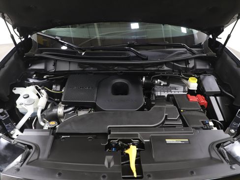 Used 2025 Nissan Murano SV AWD/4WD image 32