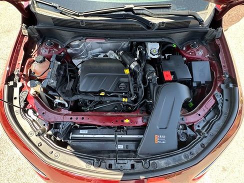 Used 2024 Buick Envista Sport Touring w/ Convenience I Package FWD image 29