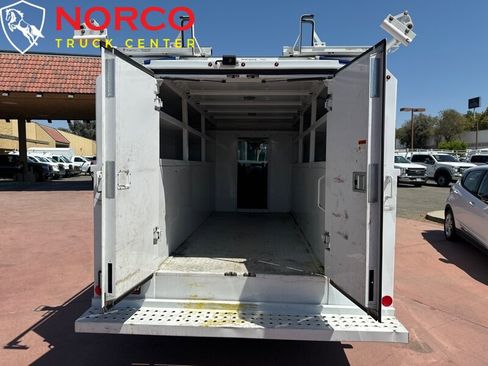 Used 2018 Ford Transit 350 138 w/ Interior Upgrade Package image 11