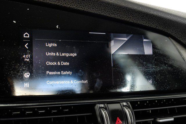 Used 2021 Alfa Romeo Giulia Ti AWD/4WD image 35