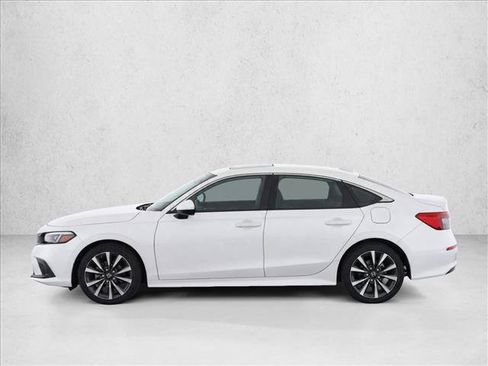 Used 2024 Honda Civic EX image 4