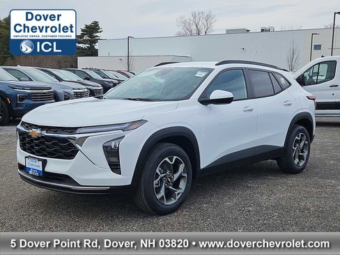 New 2026 Chevrolet Trax LT w/ Driver Confidence Package FWD image 1