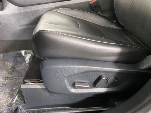 Used 2020 Ford Edge Titanium w/ Equipment Group 301A image 9