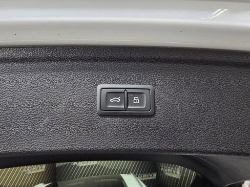 Used 2019 Audi Q5 2.0T Premium w/ Convenience Package image 28