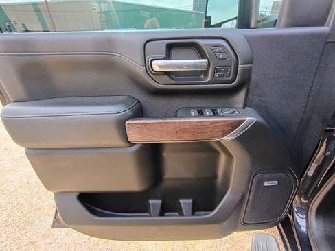 Used 2020 GMC Sierra 2500 Denali w/ Denali Ultimate Package image 26