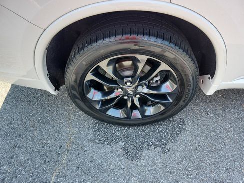Used 2024 Dodge Durango GT RWD image 6