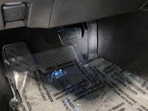 Used 2019 Toyota Camry XSE image 37