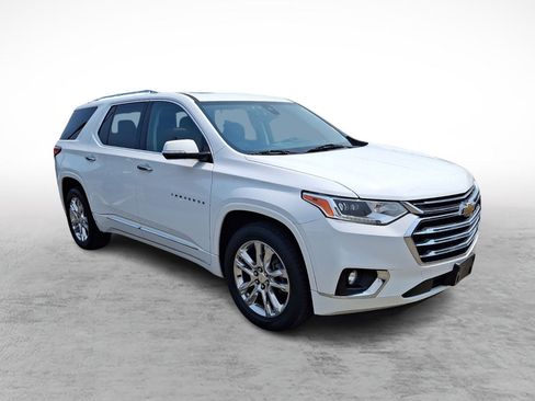 Used 2018 Chevrolet Traverse High Country w/ LPO, Cargo Package AWD/4WD image 7