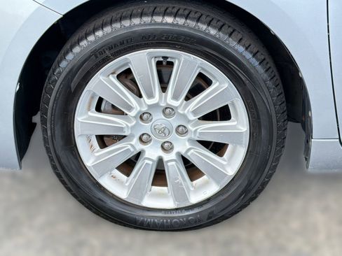 Used 2013 Toyota Sienna Limited w/ Premium Pkg FWD image 11