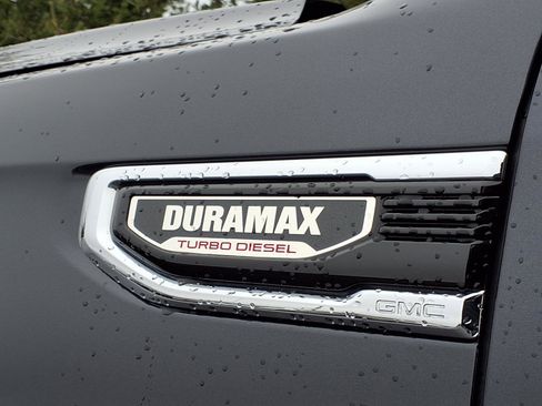 Used 2022 GMC Sierra 1500 SLT w/ SLT Premium Package image 4