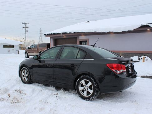 Used 2014 Chevrolet Cruze LT image 9