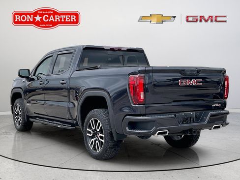 Used 2023 GMC Sierra 1500 AT4 w/ Technology Package AWD/4WD image 4
