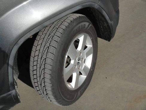 Used 2011 Honda Element EX image 25