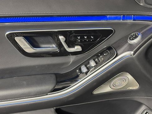 Certified 2022 Mercedes-Benz S 500 4MATIC w/ AMG Line Package image 12