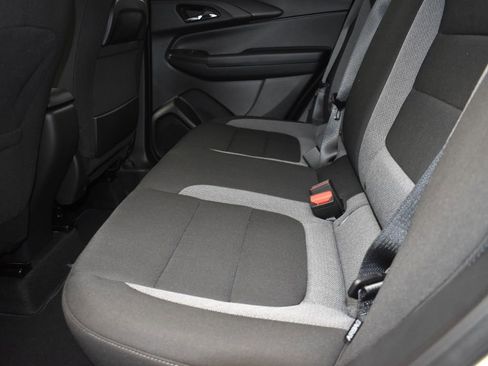 Used 2025 Chevrolet TrailBlazer LS w/ LS Convenience Package FWD image 16