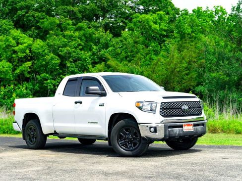 Used 2021 Toyota Tundra SR5 RWD image 1